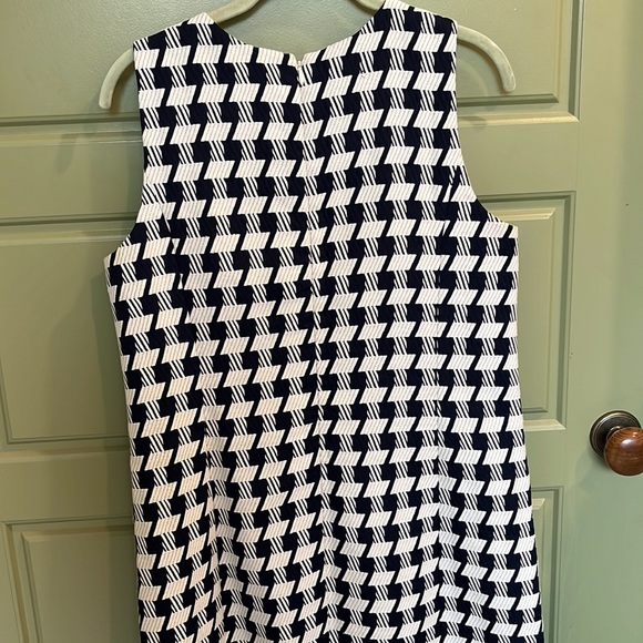 Ann Taylor. Perfect Ezpz dress slip on & go.  8 - Picture 4 of 4